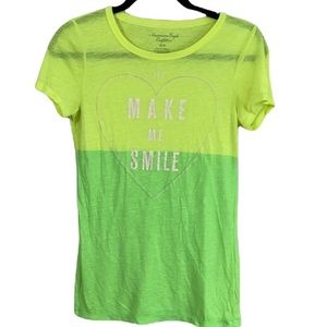 American Eagle T-shirt M bright green/yellow “you make me smile”